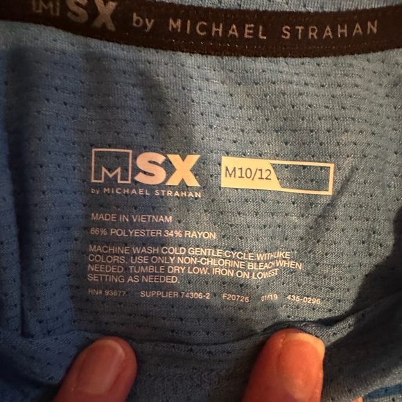 Michael Strahan Boys short sleeved tshirt in size 10-12. Great condition - Picture 3 of 3